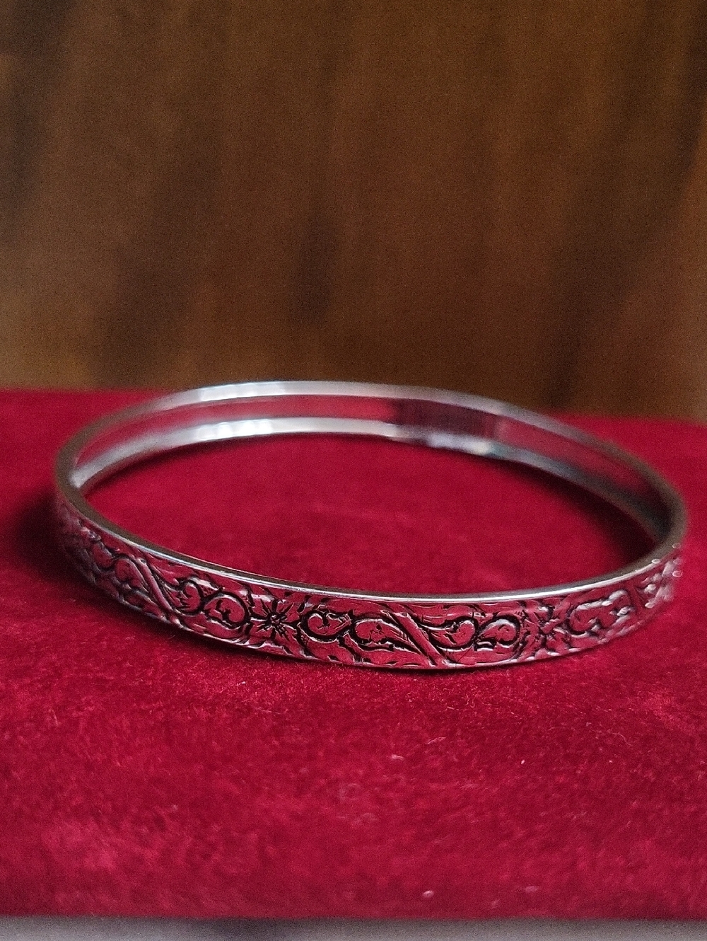 Vintage Beau Sterling Silver Engraved Floral Scroll Bangle Bracelet